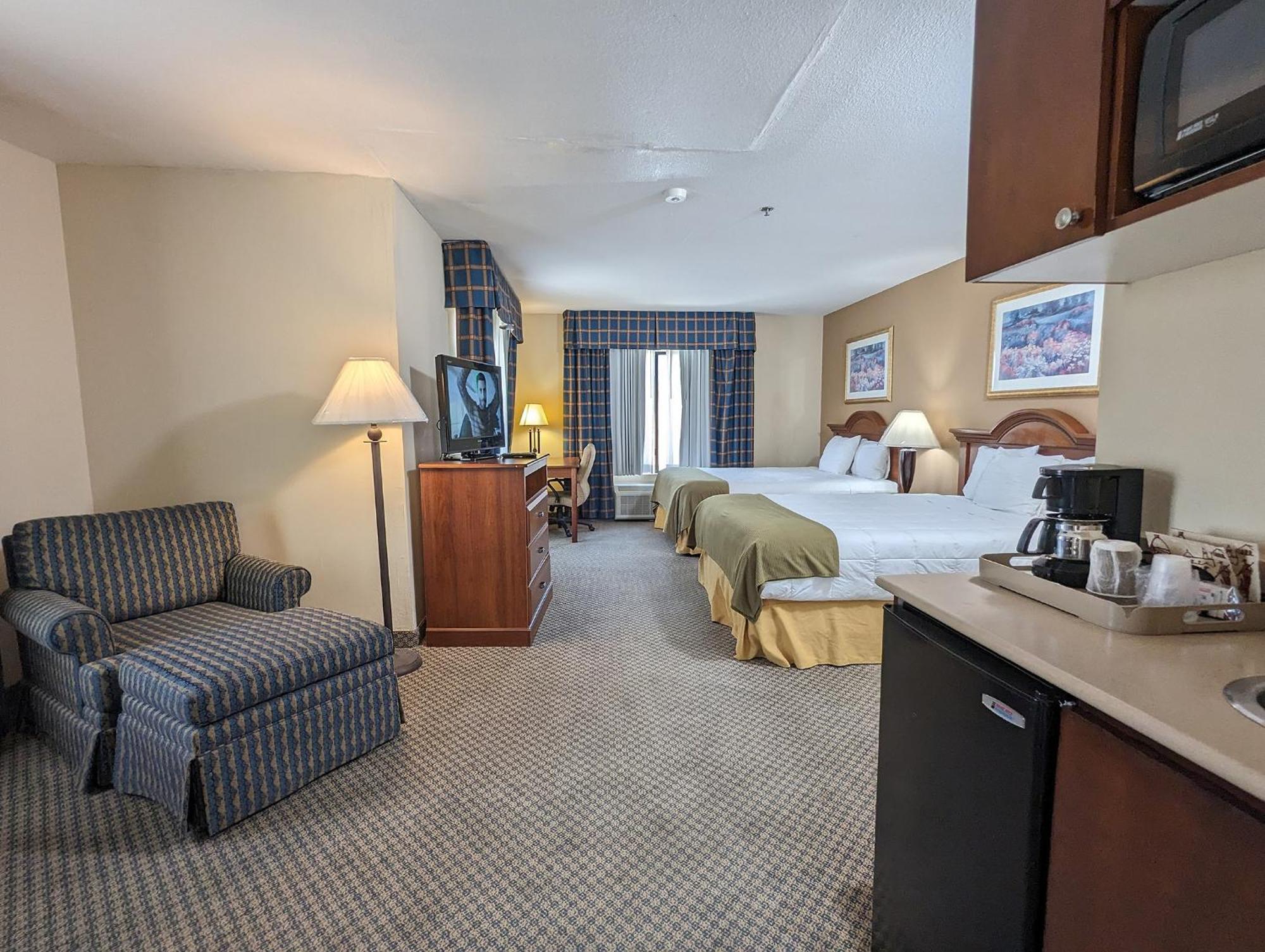 Oasis Inn And Suites 29 Palms Hotel Joshua Tree National Park Туентинайн Палмс Екстериор снимка