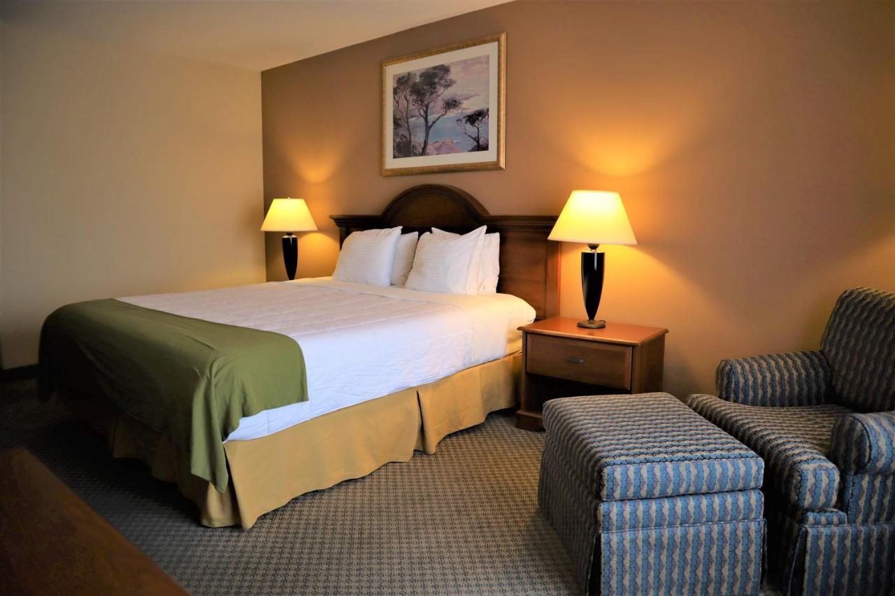 Oasis Inn And Suites 29 Palms Hotel Joshua Tree National Park Туентинайн Палмс Екстериор снимка